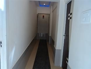 Malad Hotel Royal Palace מראה חיצוני תמונה